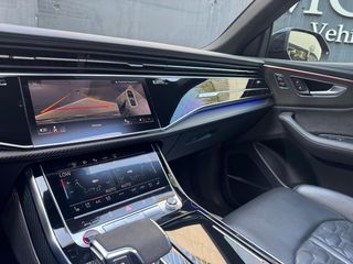 Audi RS Q8 TFSI quattro 441 kW (600 CV) tiptronic