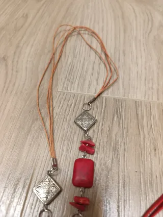 Conjunto bisutería artesanal piedras rojas