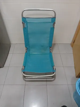 Silla pegable azul