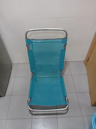Silla pegable azul