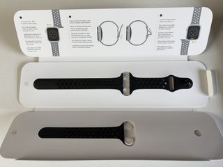 Apple Watch Nike SE 44mm GPS Cinza Espacial