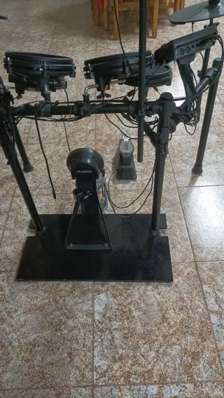 Batería Electrónica Alesis