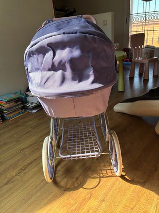 Carrito de muñecas morado