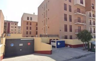 Alquilo plaza de garaje