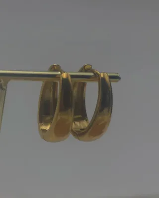 Pendientes aro dorados - diseño lágrima