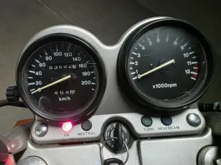Suzuki gs500e limitada en papeles y V Historico.