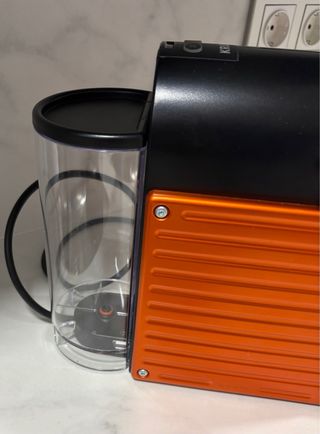 Cafetera Nespresso Krups Pixie Naranja