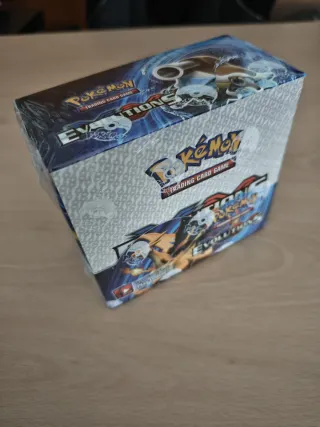 Pokémon TCG: Evolutions Booster Box