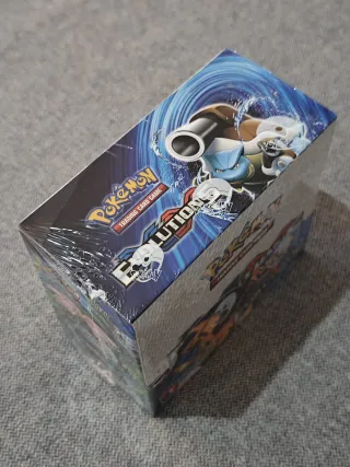 Pokémon TCG: Evolutions Booster Box