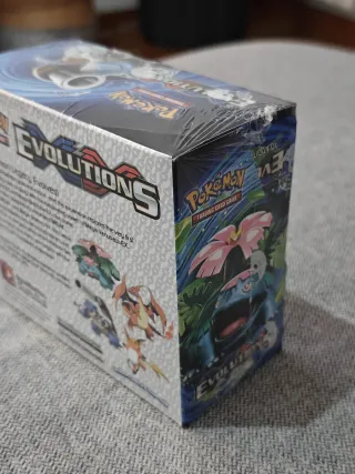 Pokémon TCG: Evolutions Booster Box