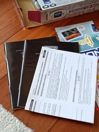 Game Boy Advance con caja