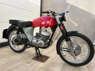 Montesa comando