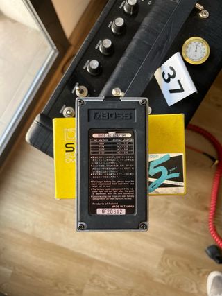 Black label Boss SD-1