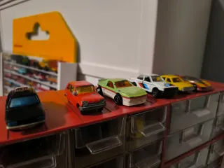 Lote de coches de juguete