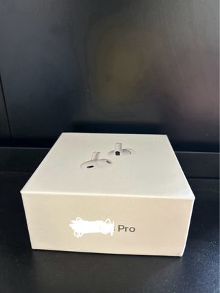 Auriculares Pro 2 y 3 Blancos y Auriculares Gen 4