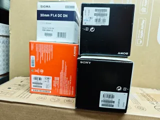 Sony Zeiss 24mm f/1.8 E-Mount SEL24F18Z