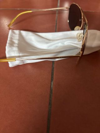 Gafas de sol Polaroid blancas