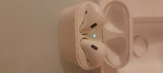 Airpods 2ª Gen + Estuche Carga