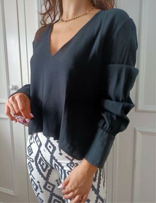 Blusa Zara crop decote V