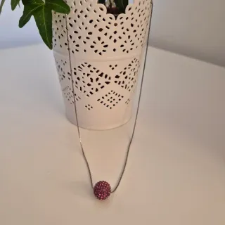 Collana con sfera viola