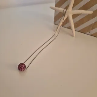 Collana con sfera viola