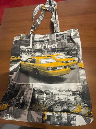 Borsa in stoffa con stampa taxi gialli