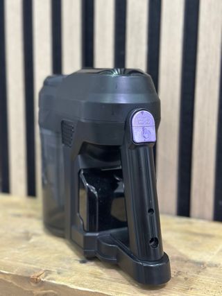 Aspirador Taurus Negro y Morado