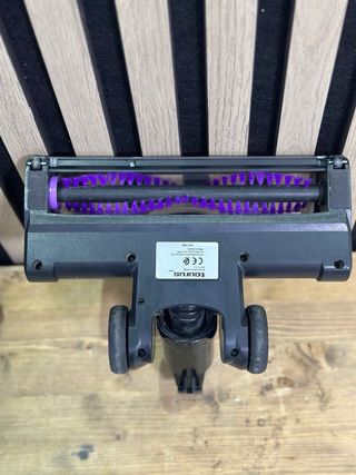 Aspirador Taurus Negro y Morado