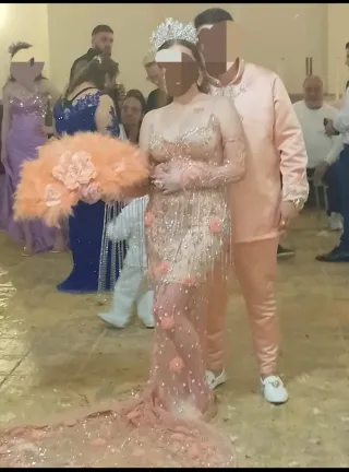 Vestido de boda gitana dorado y rosa bata camison