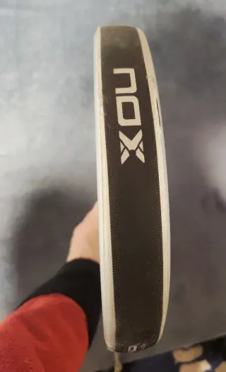 Pala de pádel NOX AT10 Genius 18K