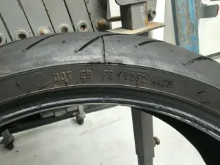 Neumático Pirelli Diablo Rosso Delantero
