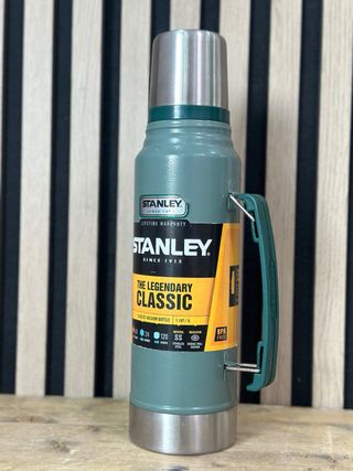Termo Stanley Clásico Verde 1.1L