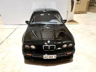 BMW M3 E30 AC Otto 1:18 Negro