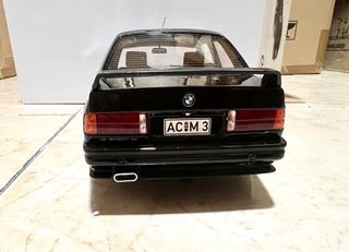 BMW M3 E30 AC Otto 1:18 Negro
