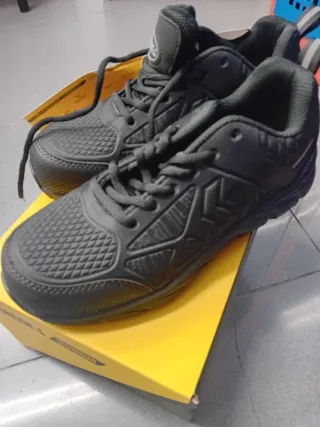 Botas de Seguridad Paredes Negras