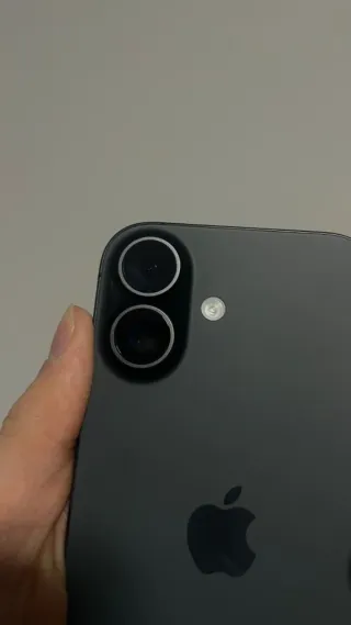 iPhone 17 Space Gray