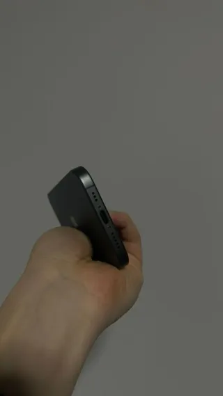 iPhone 17 Space Gray