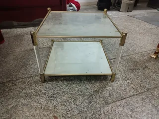 Mesa de centro cristal y metal dorado