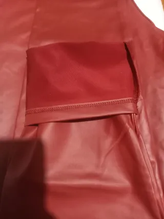 Leggings rojos efecto piel mujer