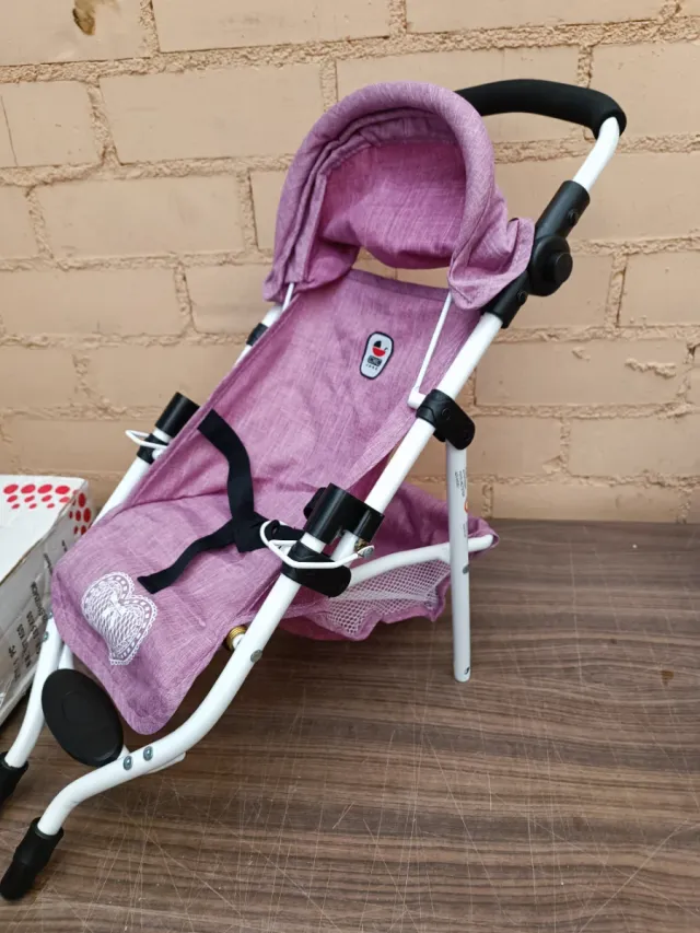 Cochecito De Muñecas Bayer Chic Lola, Joggy De 3 Ruedas, Manillar Ajustable, Para Muñecas De Hasta 50 Cm, Gris Y Rosa