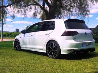 Volkswagen R 2015