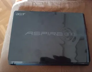 Ordenador portátil Acer Aspire One D257