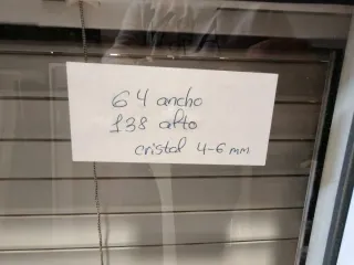 Ventana 64x138 con mosquitera y cristal 4-6 mm