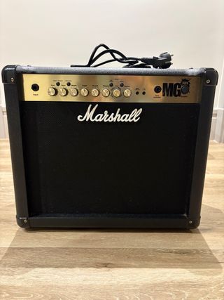 Amplificador Marshall MG30FX 70W