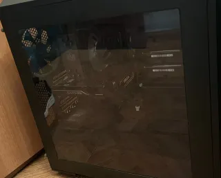 Torre Gaming Cooler Master Negra