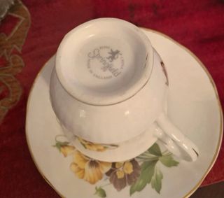 Taza de porcelana inglesa