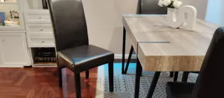 Mesa comedor y 4 sillas madera y metal