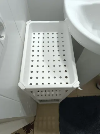 Estantería de plástico para baño