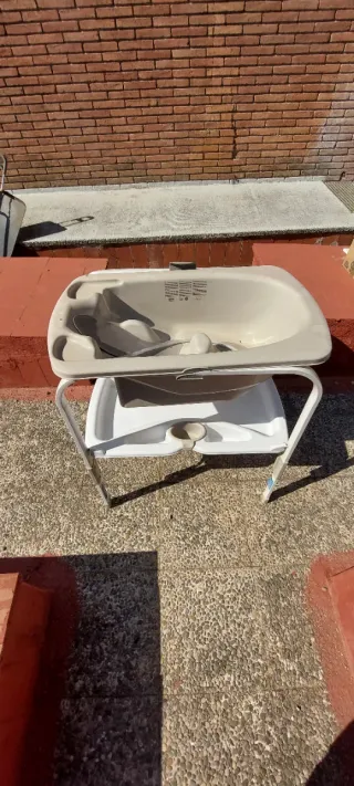 Bañera y cambiador para bebé
