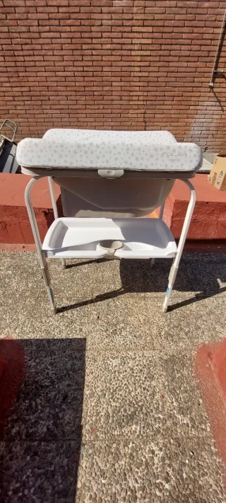 Bañera y cambiador para bebé